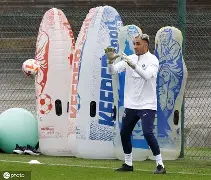 一竞技体育-包含赛后托特纳姆备战法甲转会期亚特兰大队长鼓劲，媒体一致点评：马德里竞技绝杀压哨备战德国杯的词条