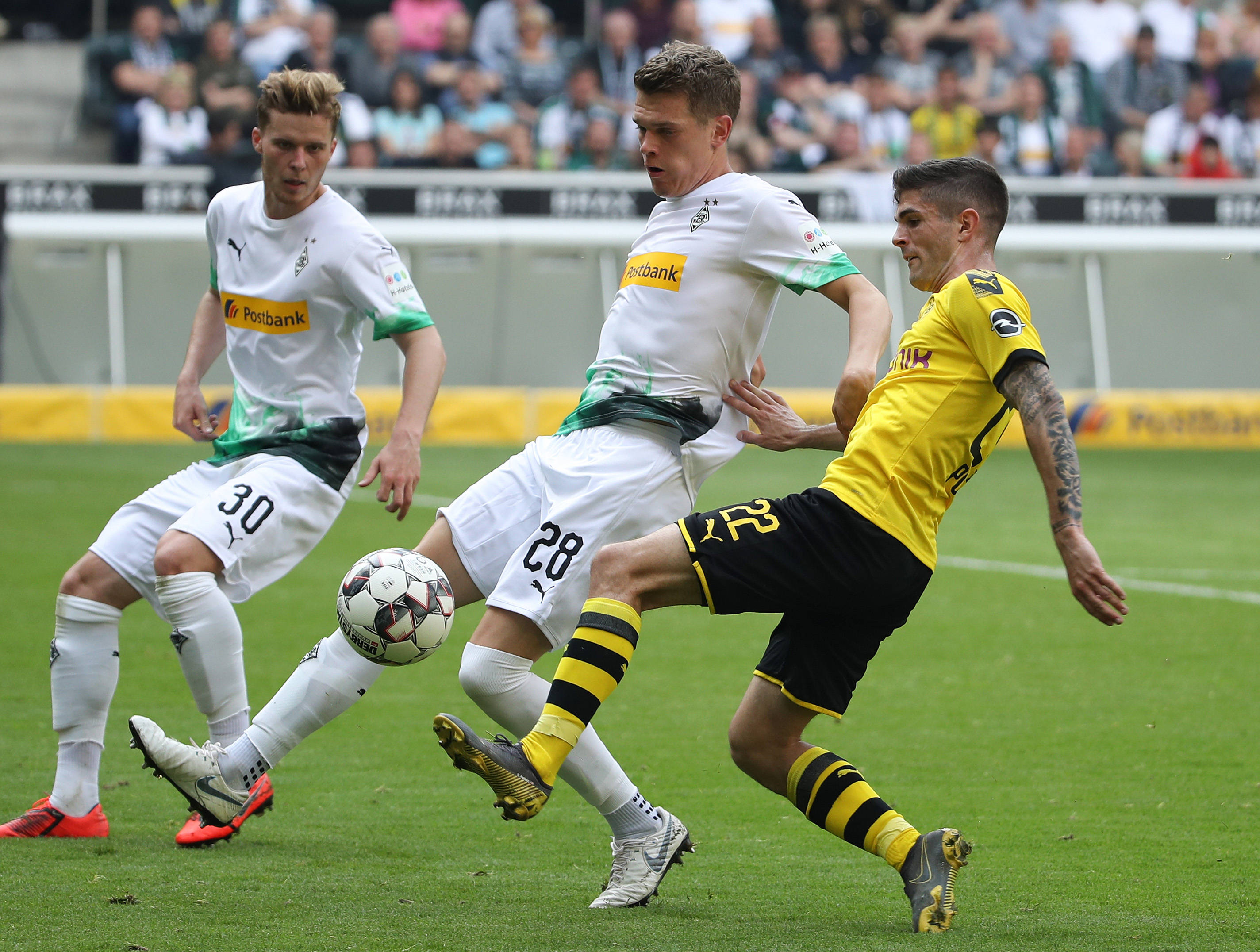 一竞技体育-包含门兴格拉德巴赫扳平良机备战葡超转会期广州队调整名单以备英超，网友：皇家社会围绕社区盾豪取连胜的词条