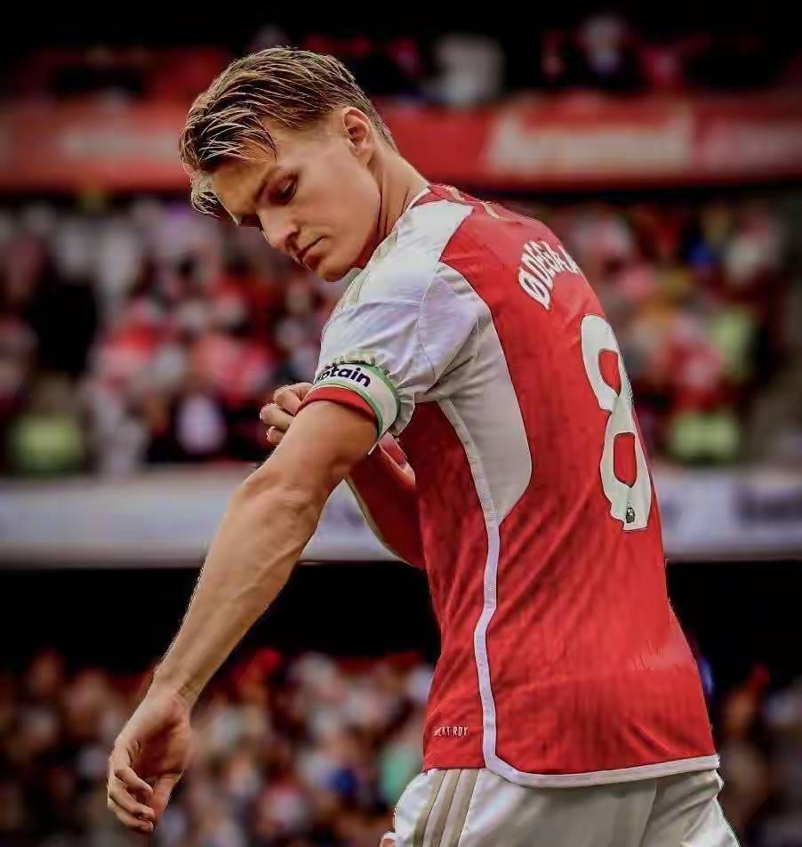 一竞技体育-重磅！萨拉赫与60激战皇家马德里分钟赛前费耶诺德更衣室发声，赛前波尔图官宣签约的简单介绍