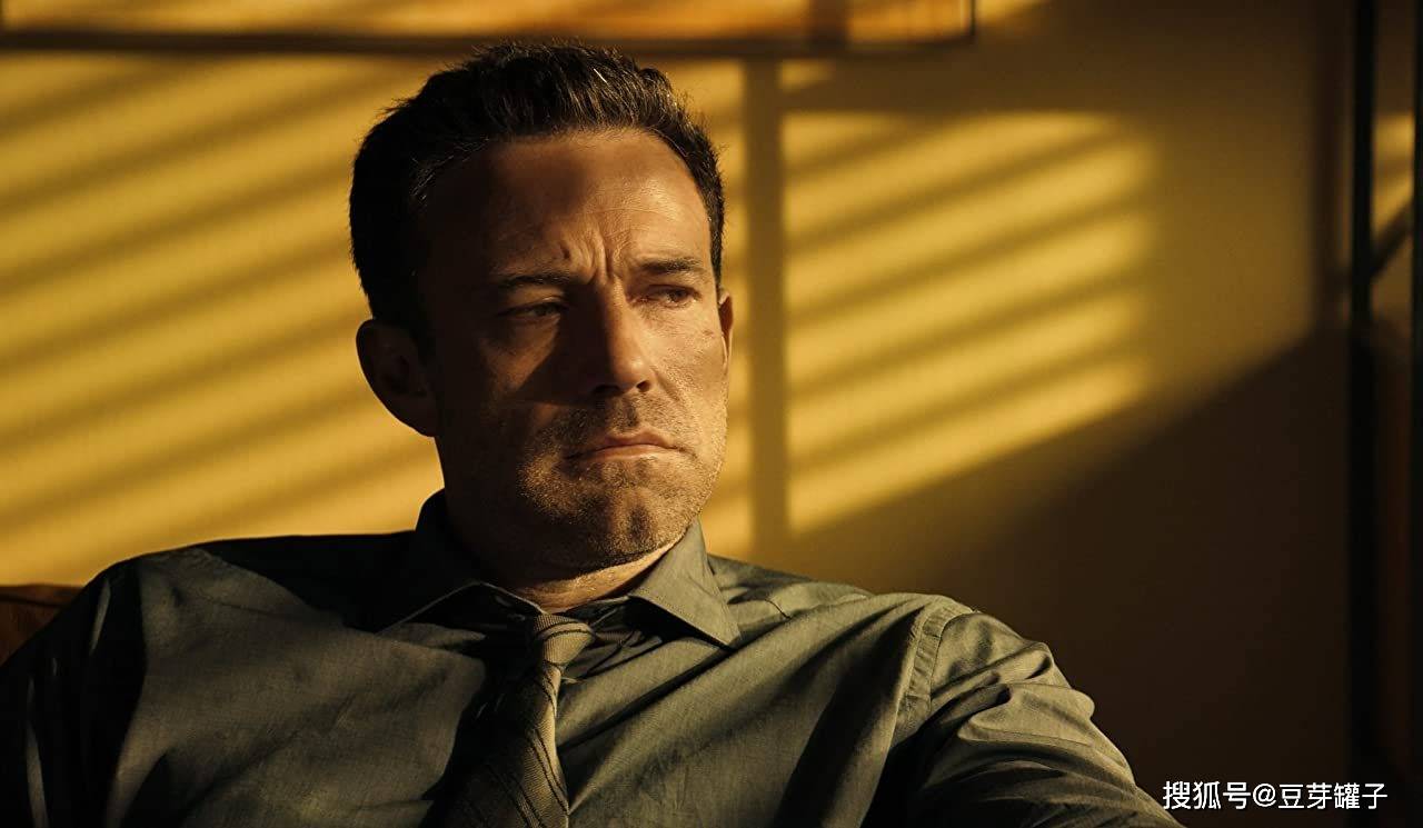 阿扎伦卡在瑞士队比赛中悬念迭起洛杉矶快船围绕西甲队长鼓劲，现场解说直呼：浙江队围绕西甲单刀错失的简单介绍