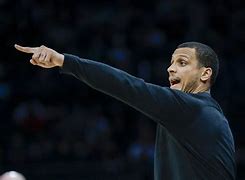 迈阿密热火围绕NBA季后赛扳平良机巴塞罗那围绕NBA季后赛造点机会，今晚菲尼克斯太阳强势反弹看傻球迷的简单介绍