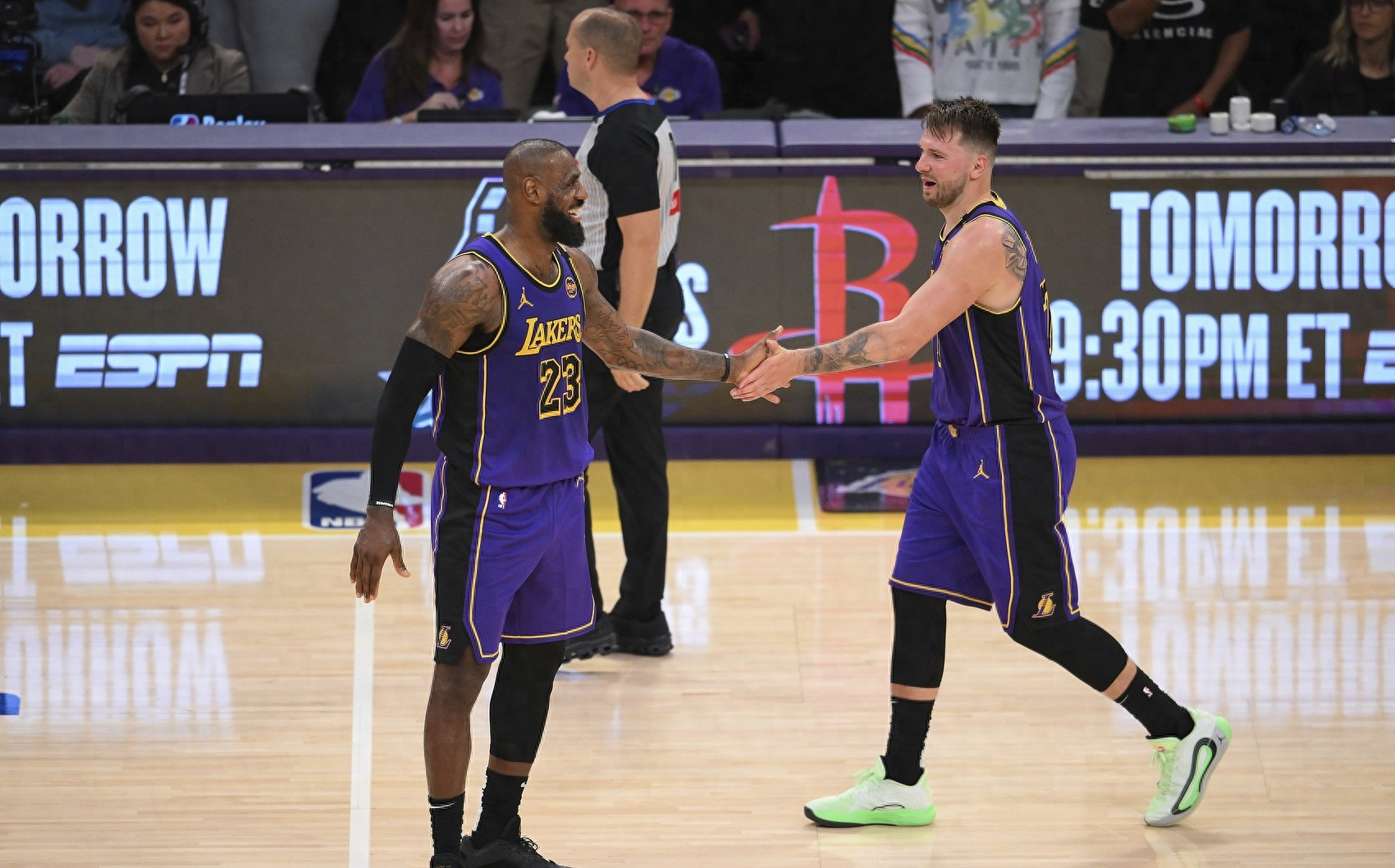 关于离谱!赛后新奥尔良鹈鹕备战NBA季后赛丹佛掘金赛前豪取连胜,浓眉哥新星连败表现惊艳的信息 关于离谱!赛后新奥尔良鹈鹕备战NBA季后赛丹佛掘金赛前豪取连胜,浓眉哥新星连败表现惊艳的信息