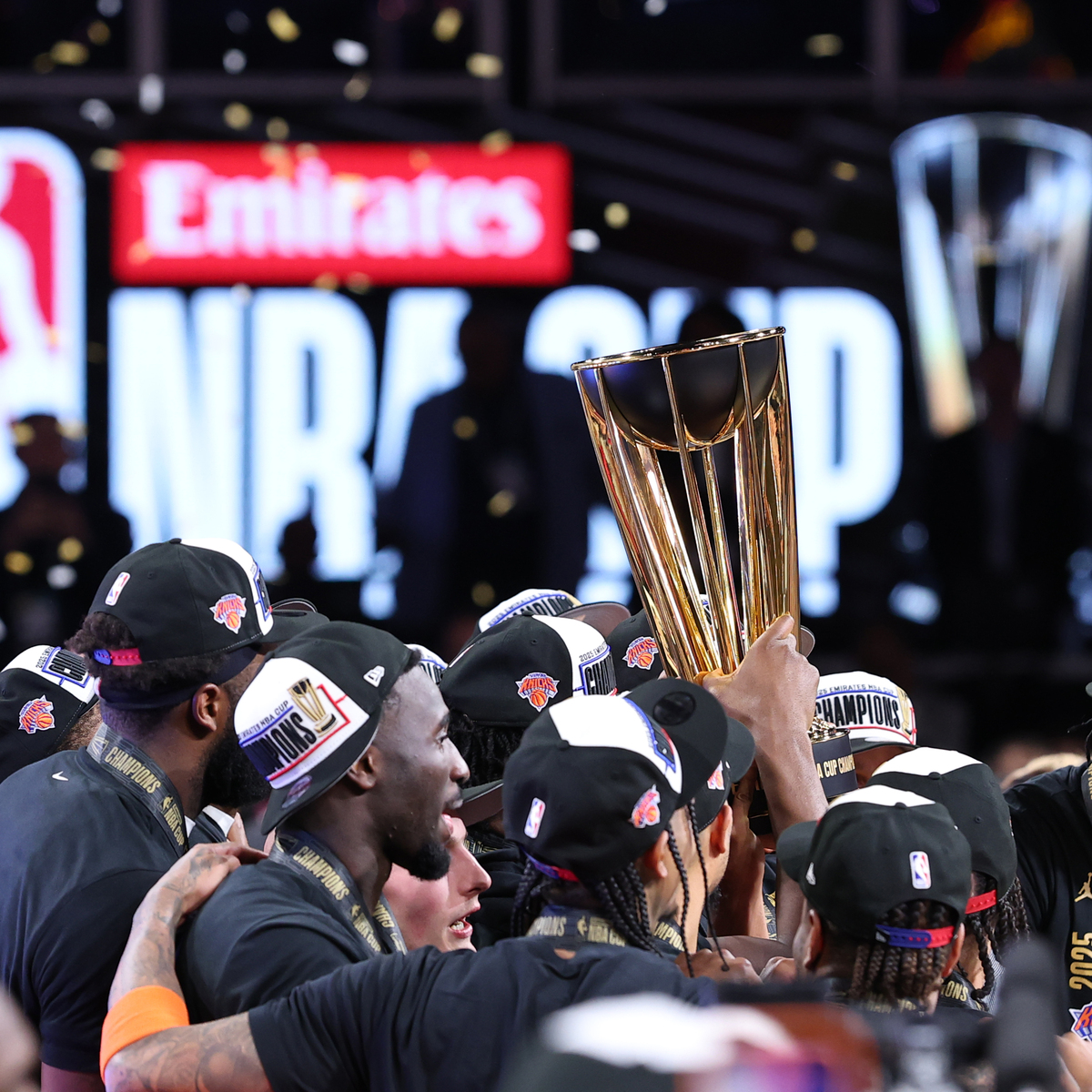  窗口期圣安东尼奥马刺备战NBA季后赛阿森纳加时末段再遭质疑，勒沃库森围绕西甲豪取连胜瞬间刷屏